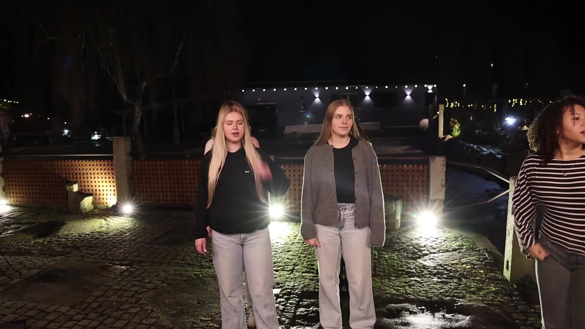 61: Weihnachtsfeier 25-1