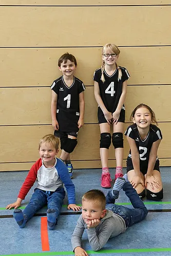 U12