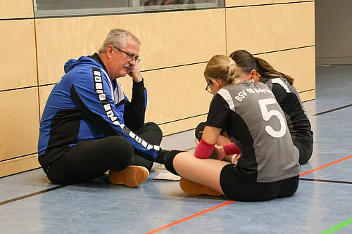 U18