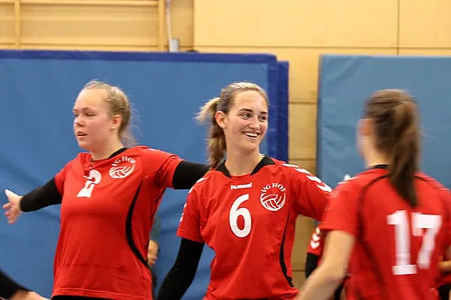 U20