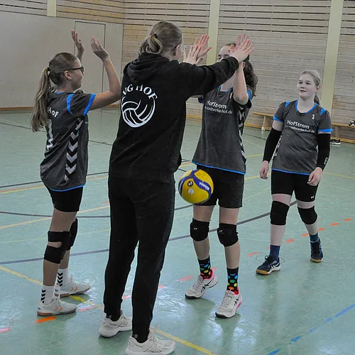 U13