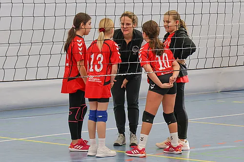 U13