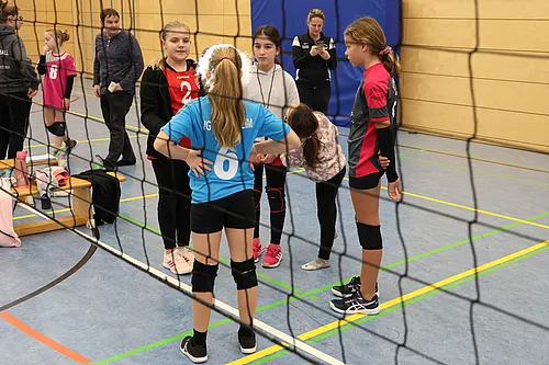 U13