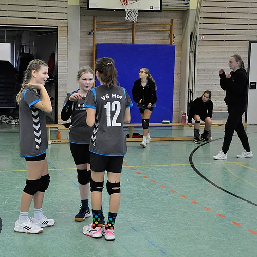 U13