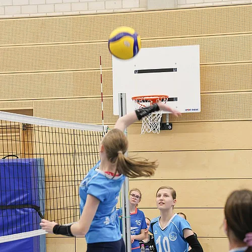 VG1 U12 U16