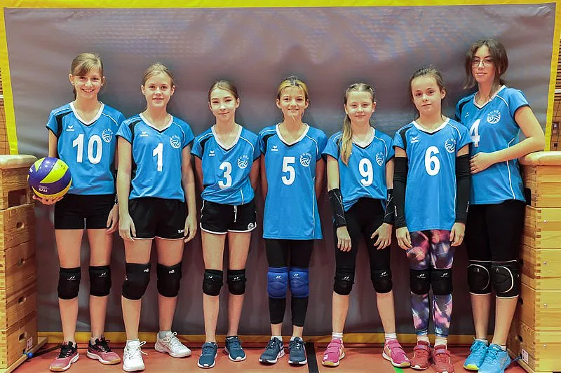 U11 U15