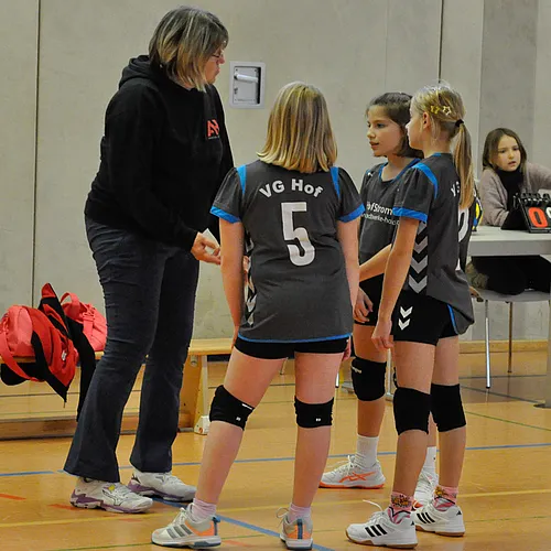 U13