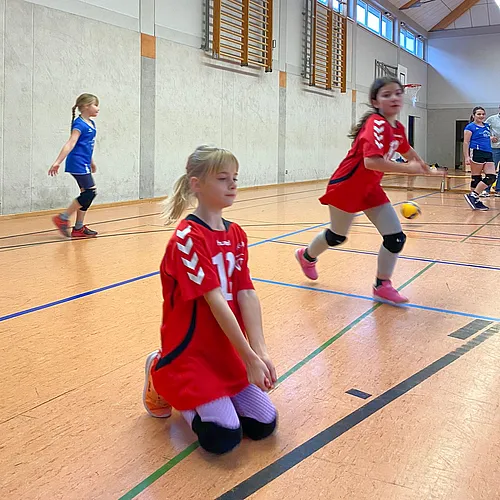 U12