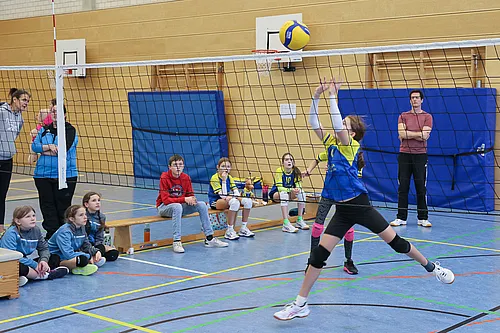 NB U12w