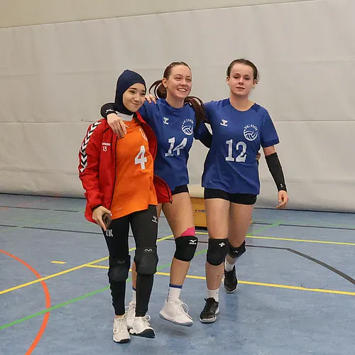 U18