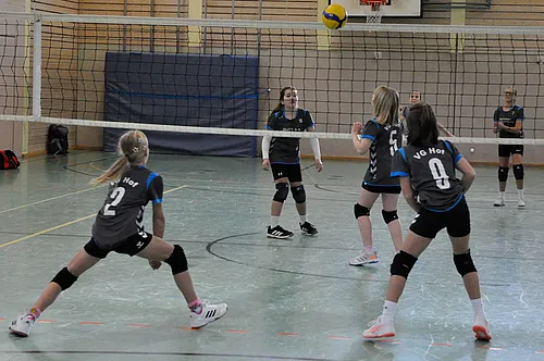 U13