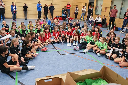 NB U12w