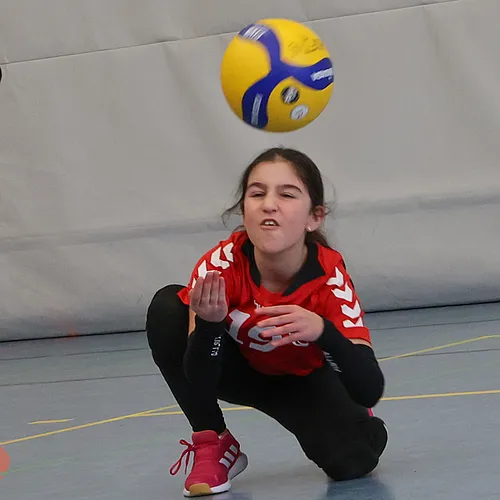 U13