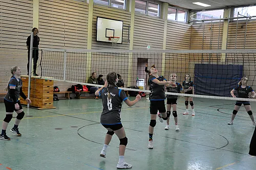 U13