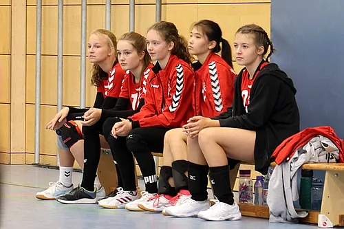 U20