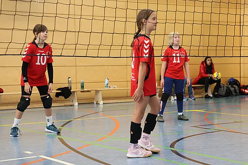U12