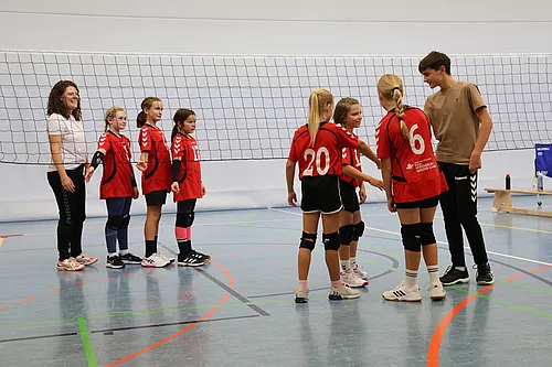 U12