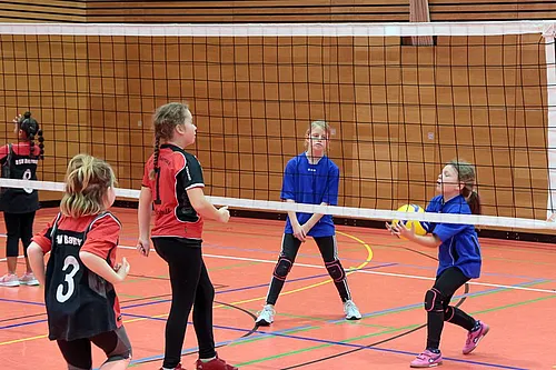 U11 U15