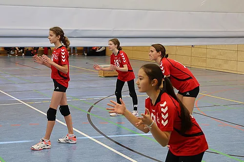 U16 U18