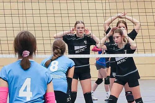 VG1 U12 U16